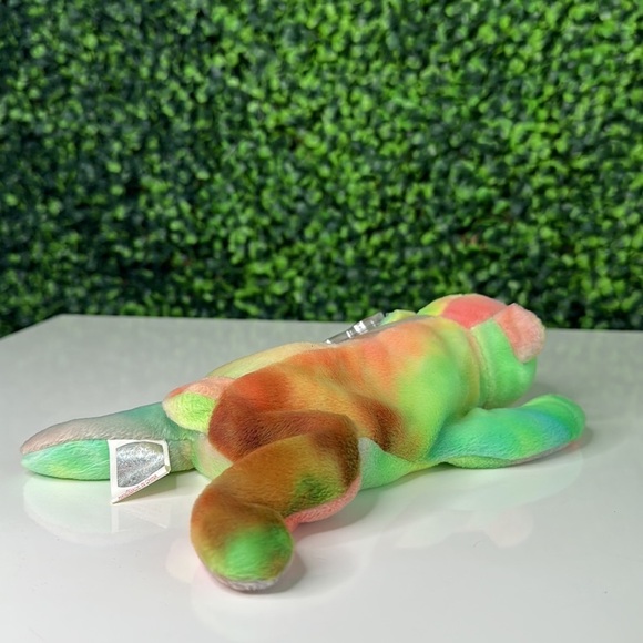 "Sammy" the Bear is a TY Beanie Baby - Picture 4 of 13